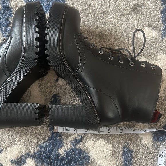 Vepose Combat Boots Size 9 - Picture 3 of 5